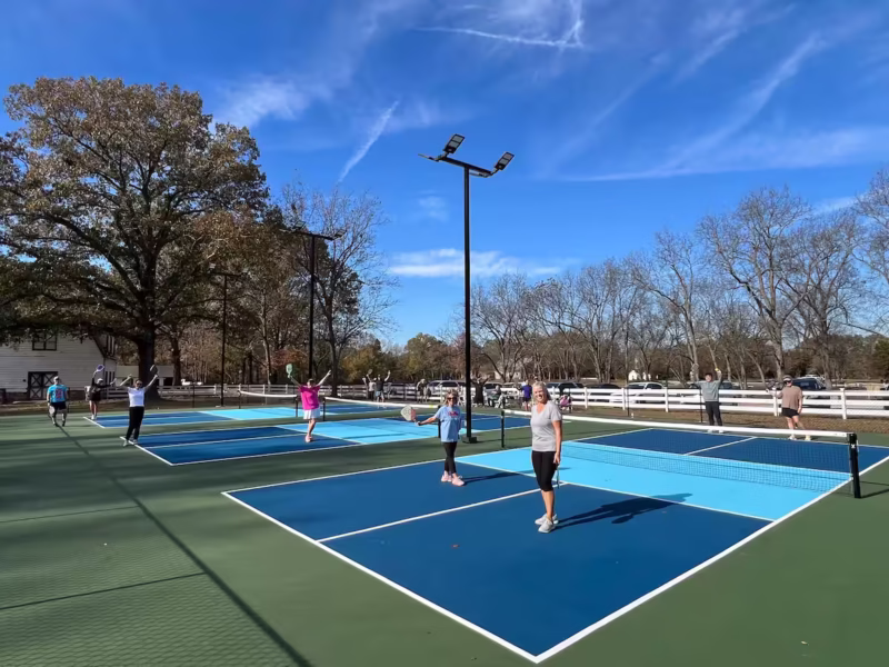 pickleball-outside